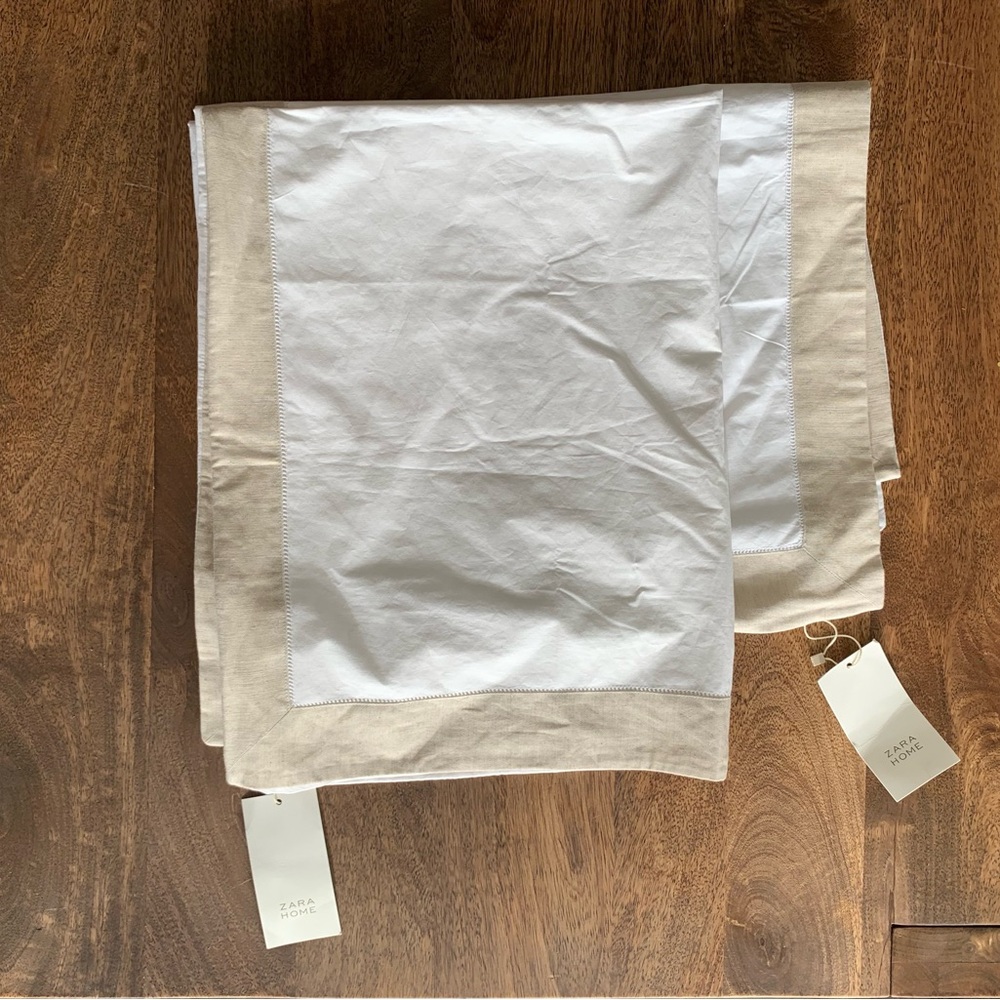 Two Pillowcase with border